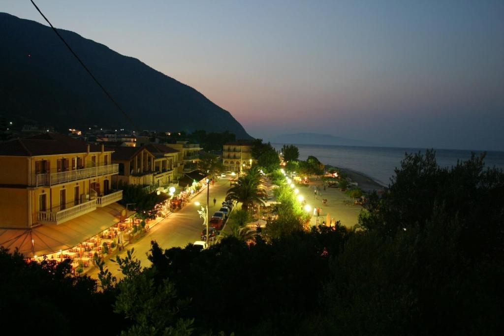 Astir Rooms Poros  Exterior photo