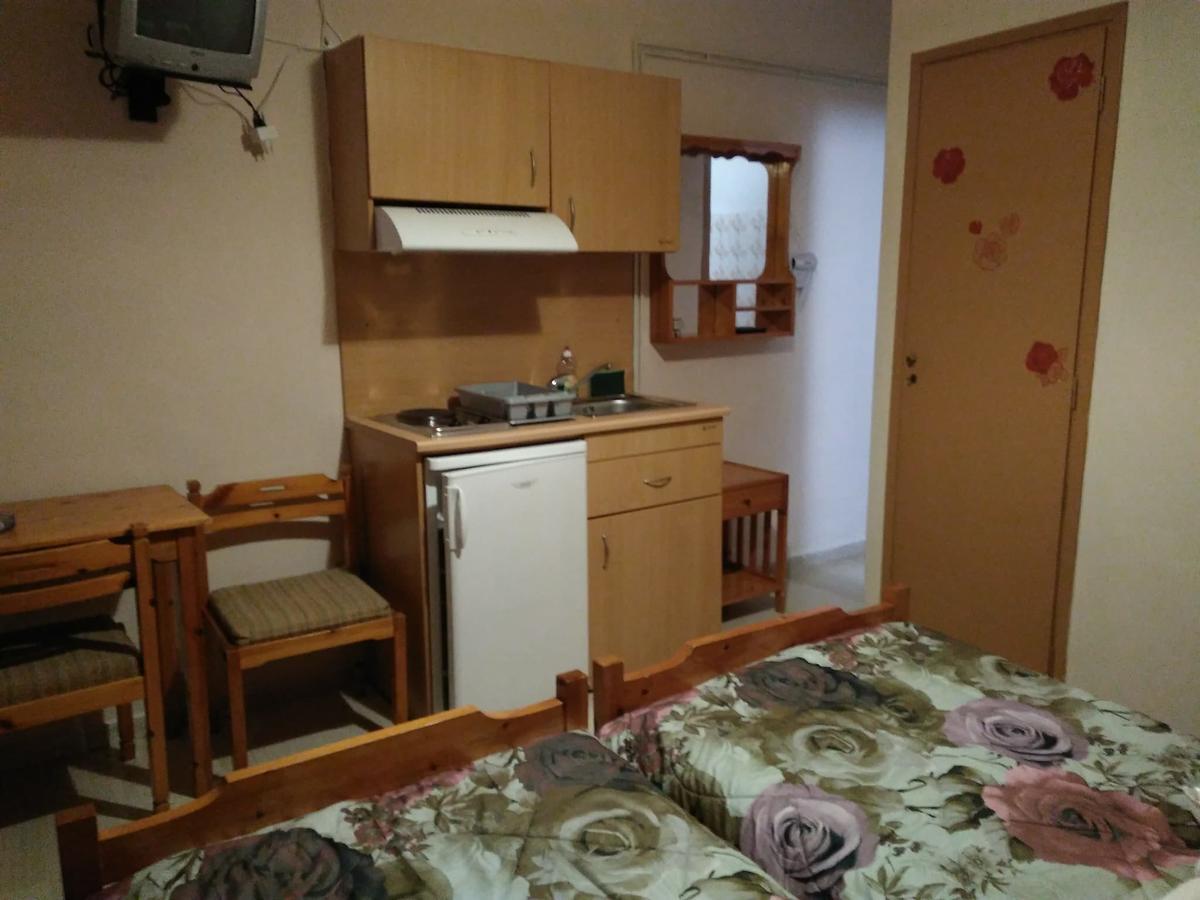 Astir Rooms Poros  Exterior photo