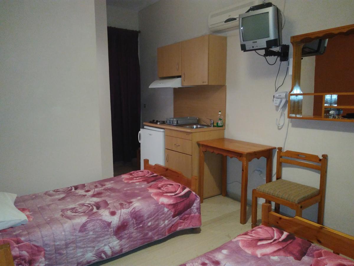 Astir Rooms Poros  Exterior photo