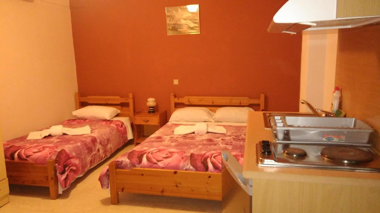 Astir Rooms Poros  Exterior photo