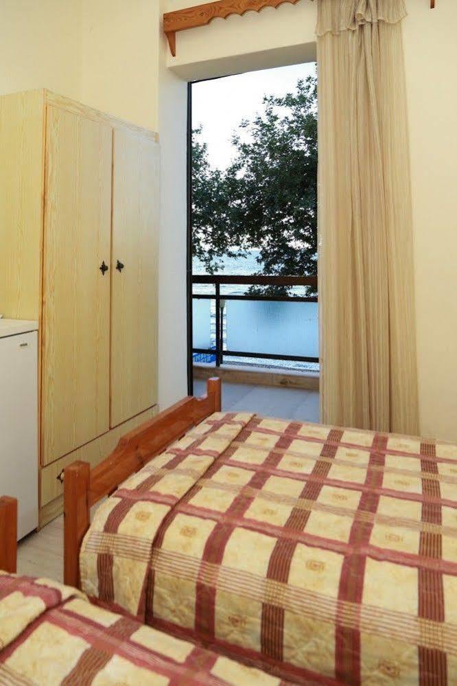 Astir Rooms Poros  Exterior photo