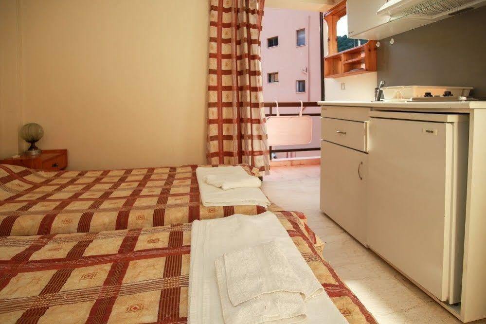 Astir Rooms Poros  Exterior photo