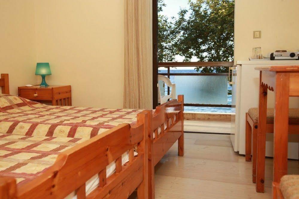 Astir Rooms Poros  Exterior photo