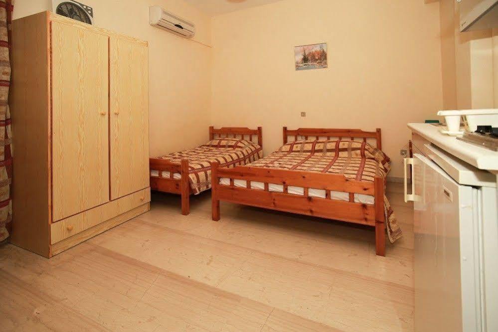 Astir Rooms Poros  Exterior photo