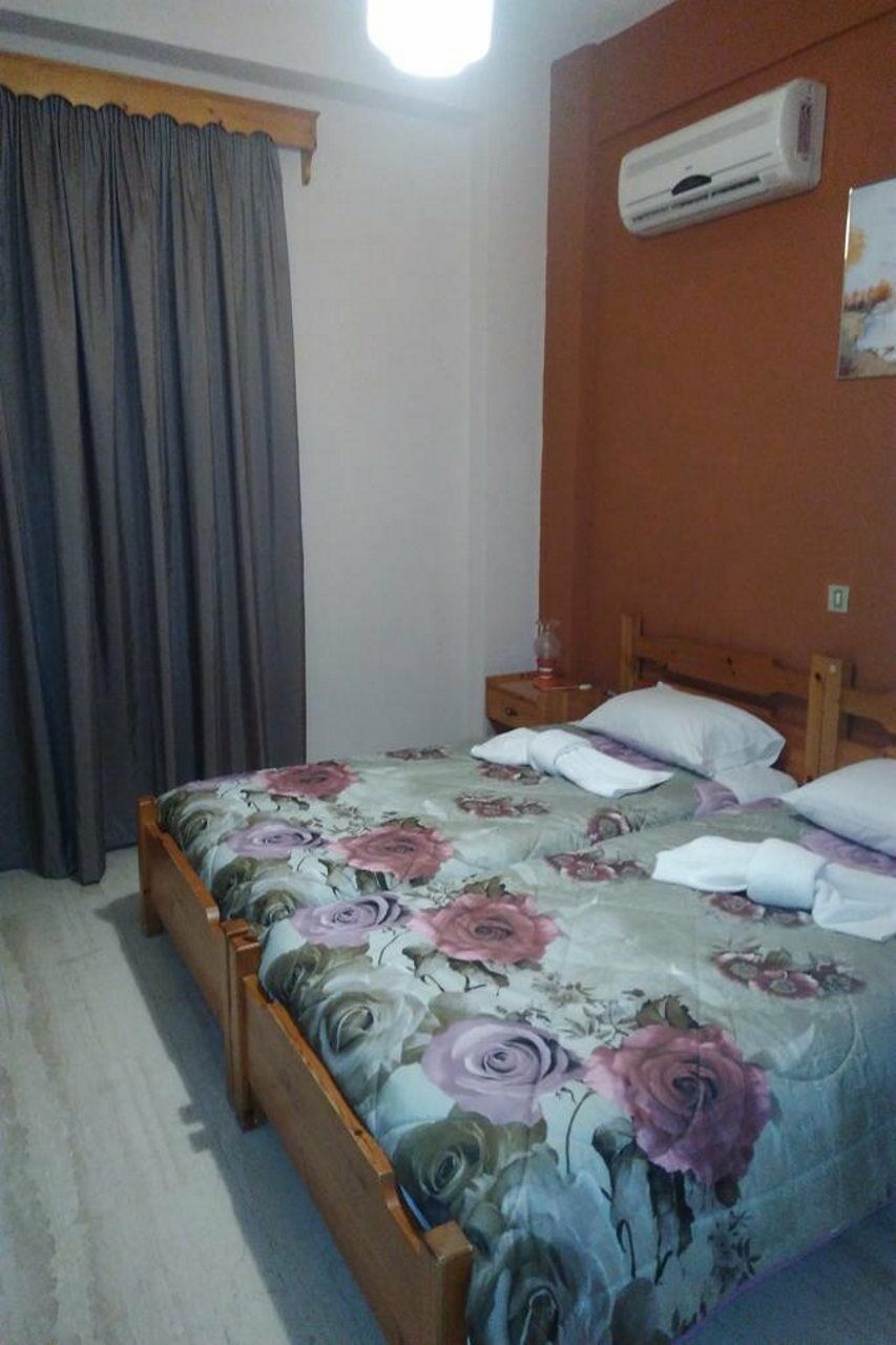 Astir Rooms Poros  Exterior photo