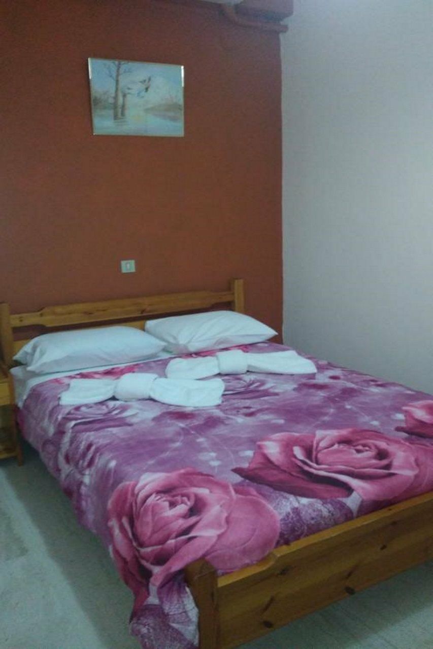 Astir Rooms Poros  Exterior photo